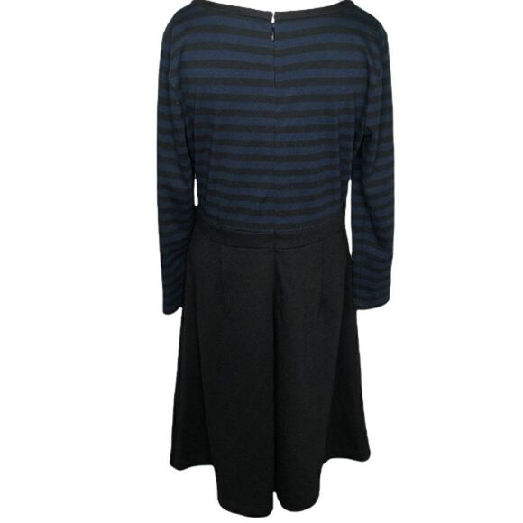 Loft size 8 striped stretchy sweater dress - Picture 4 of 5